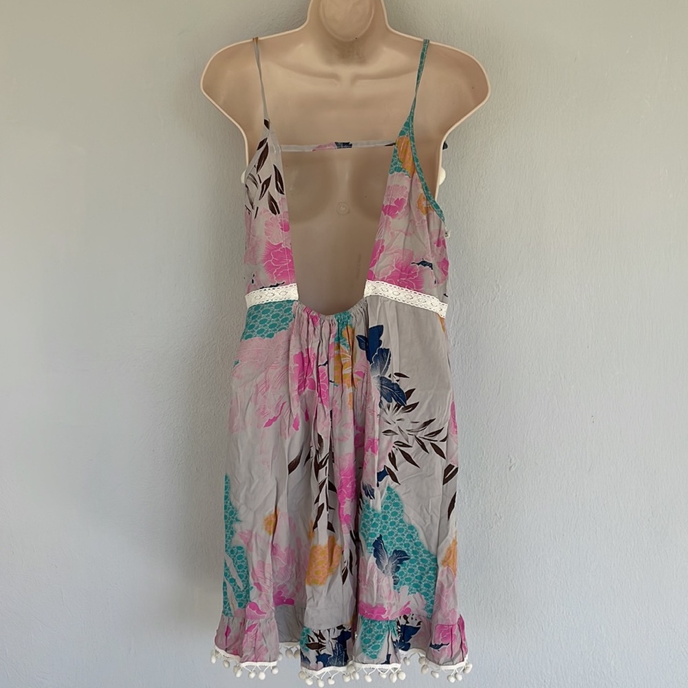 Ocean Drive gray tropical floral tie strap backless pom pom dress size medium - Picture 6 of 10